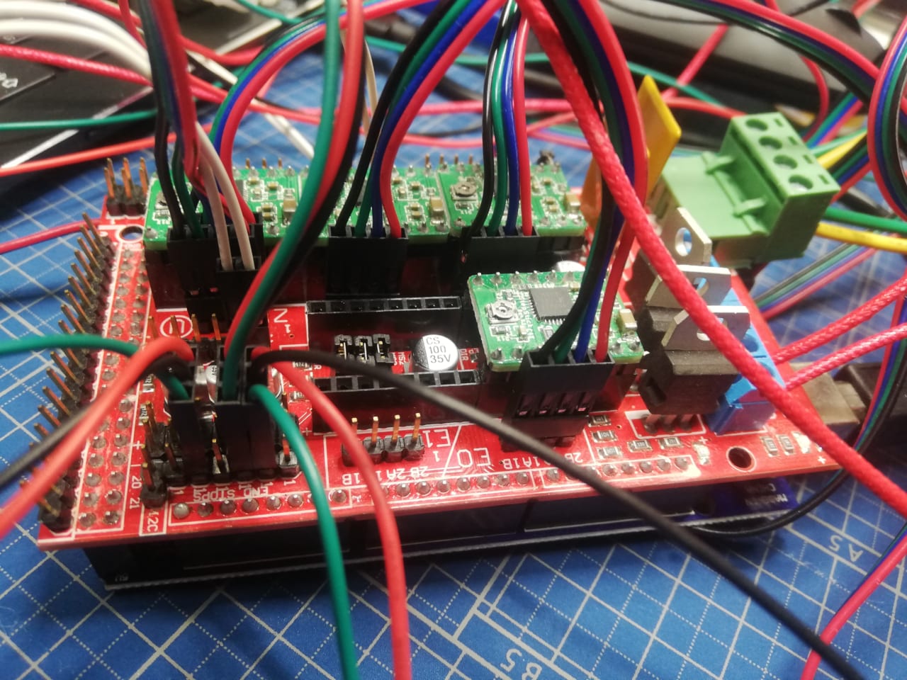 0からオープンソースな3Dプリンターを作ってみる（その7：組み立て