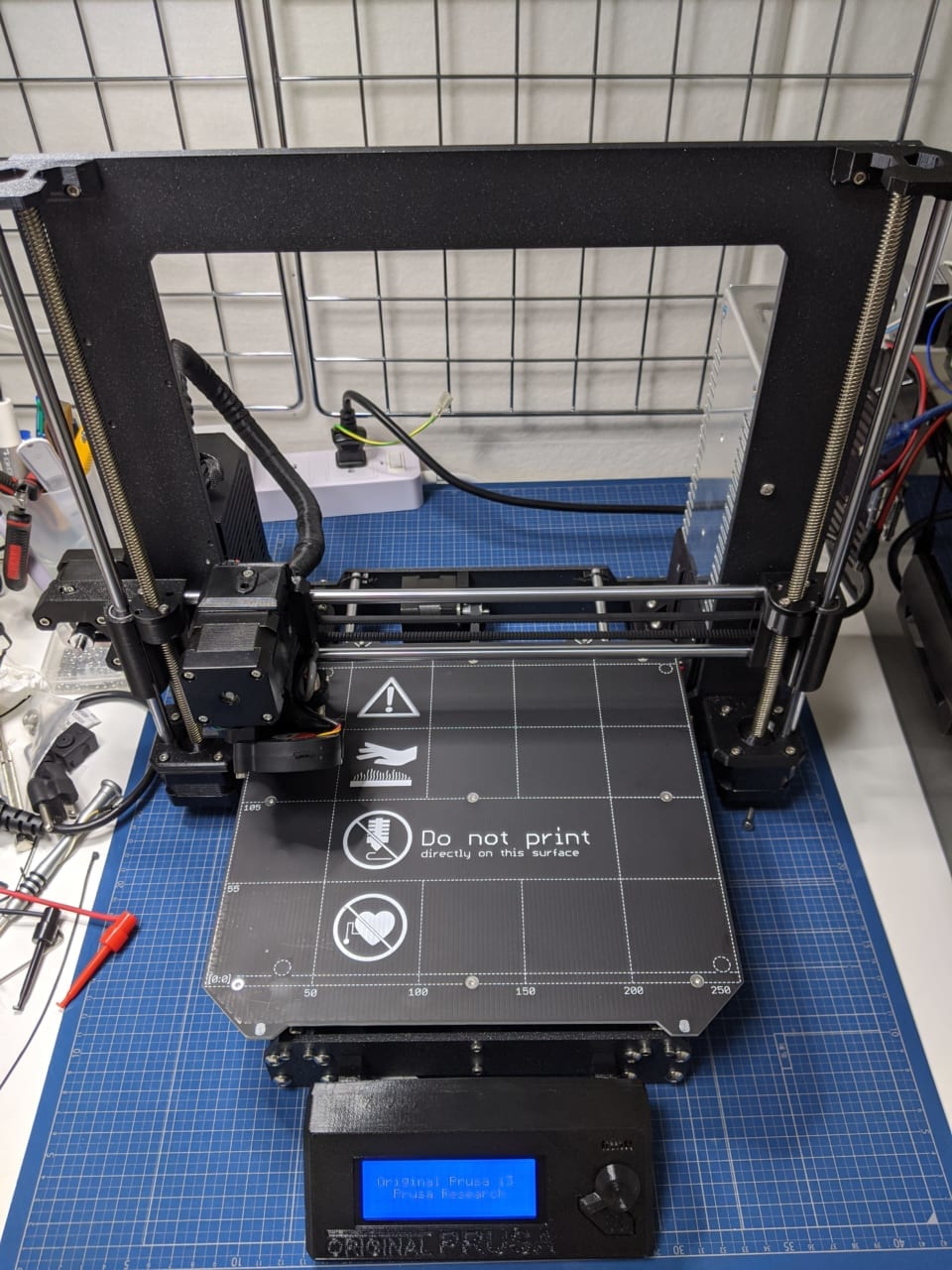 Prusa mk3s クローン 3Dプリンター 本体 クローン Prusa i3 MK3S」と「Original Prusa i3 MK3S」の比較